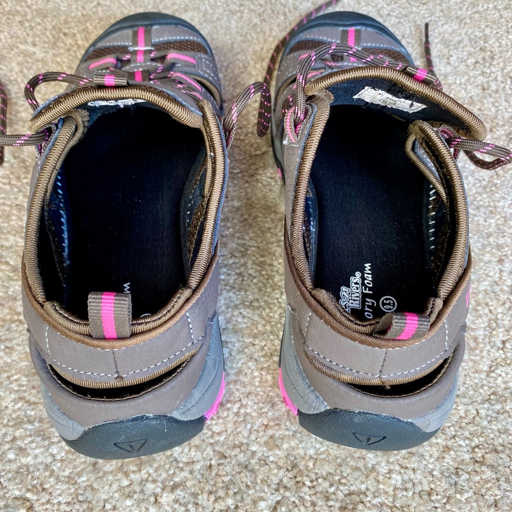 Lakes Rivers Memory Foam Sandals - Picture 9 of 10